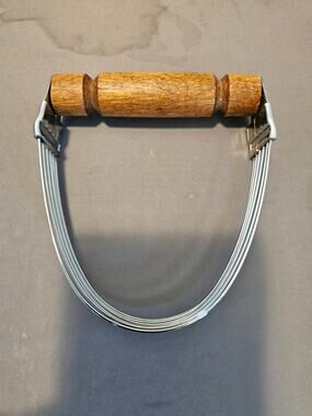Vintage Bonny Hand Pastry/Dough Blender w/Wood Handle - USA